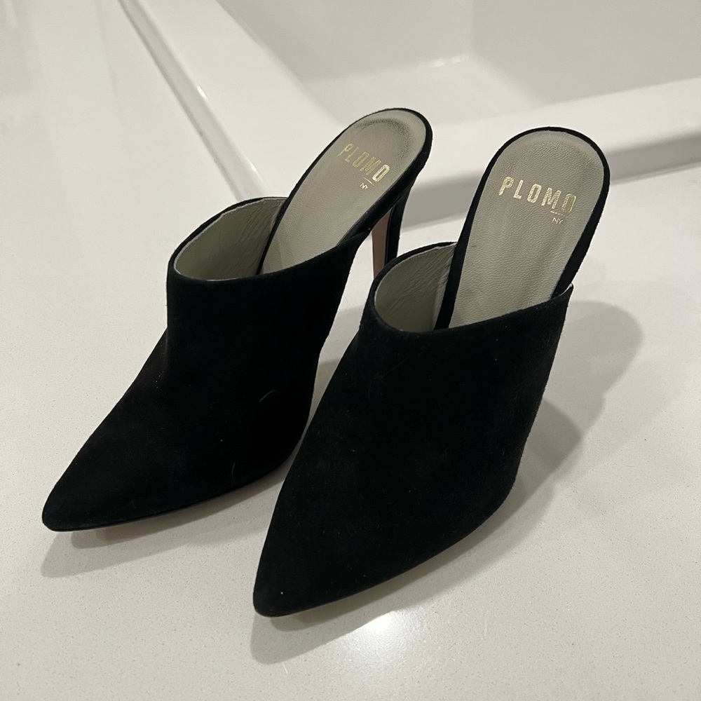 Plomo Black Suede Heeled Mules